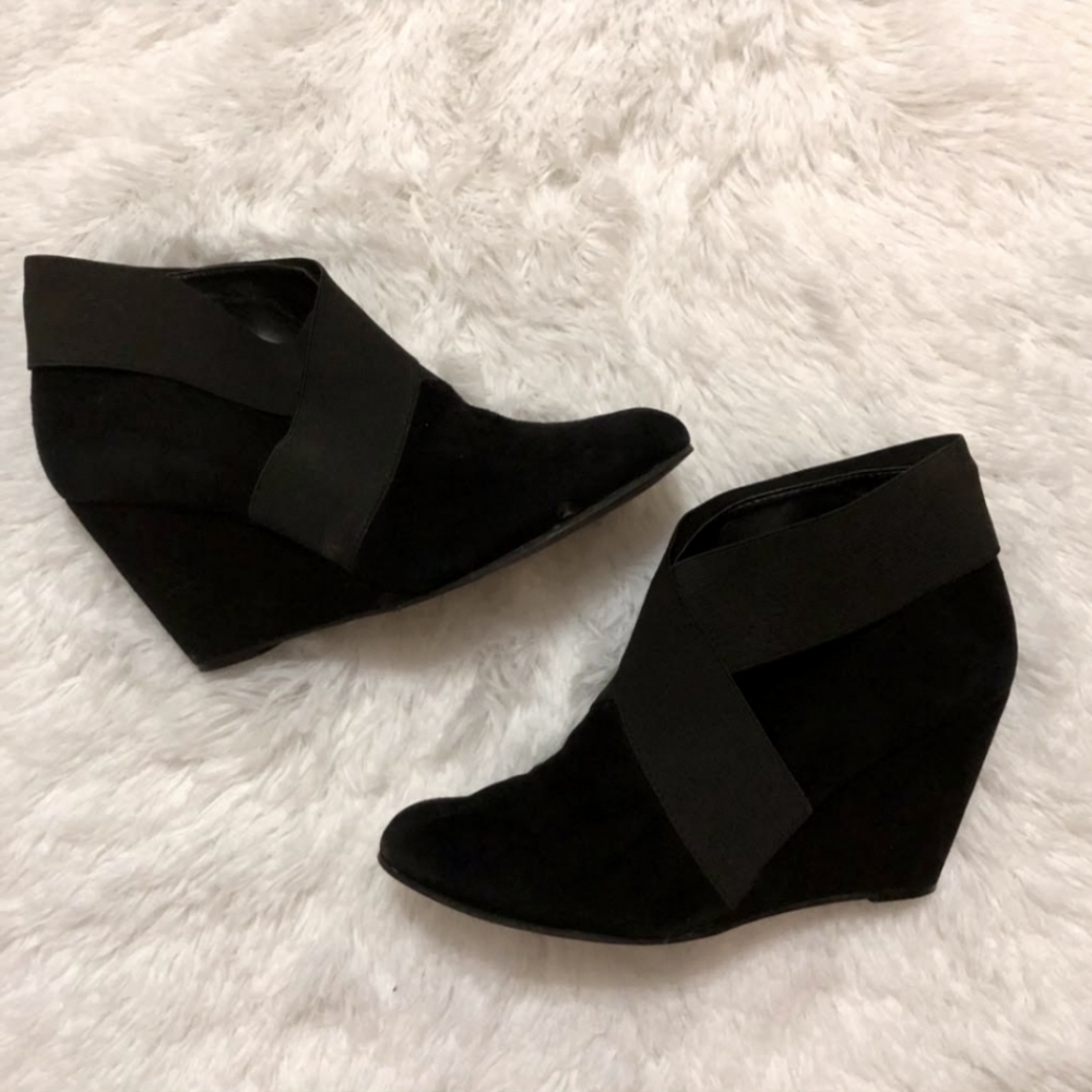 BCB Generation Criss-cross Suede Booties 8B/38